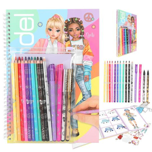 Top Model Colouring Book with Pen Set