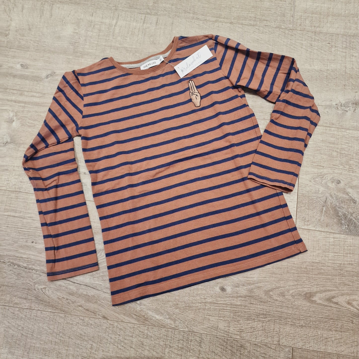 3920202 One We Like Top 8yrs