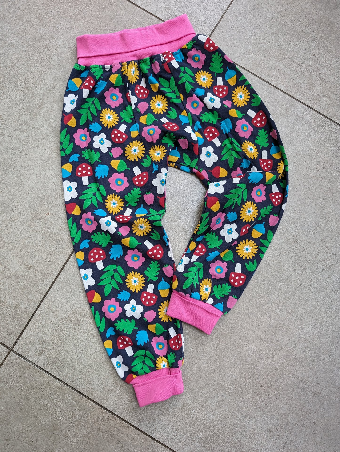 6381108 BNWT Frugi Trousers 4-5yrs