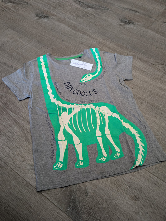 3920705 Mini Boden Dino T-Shirt 7-8yrs