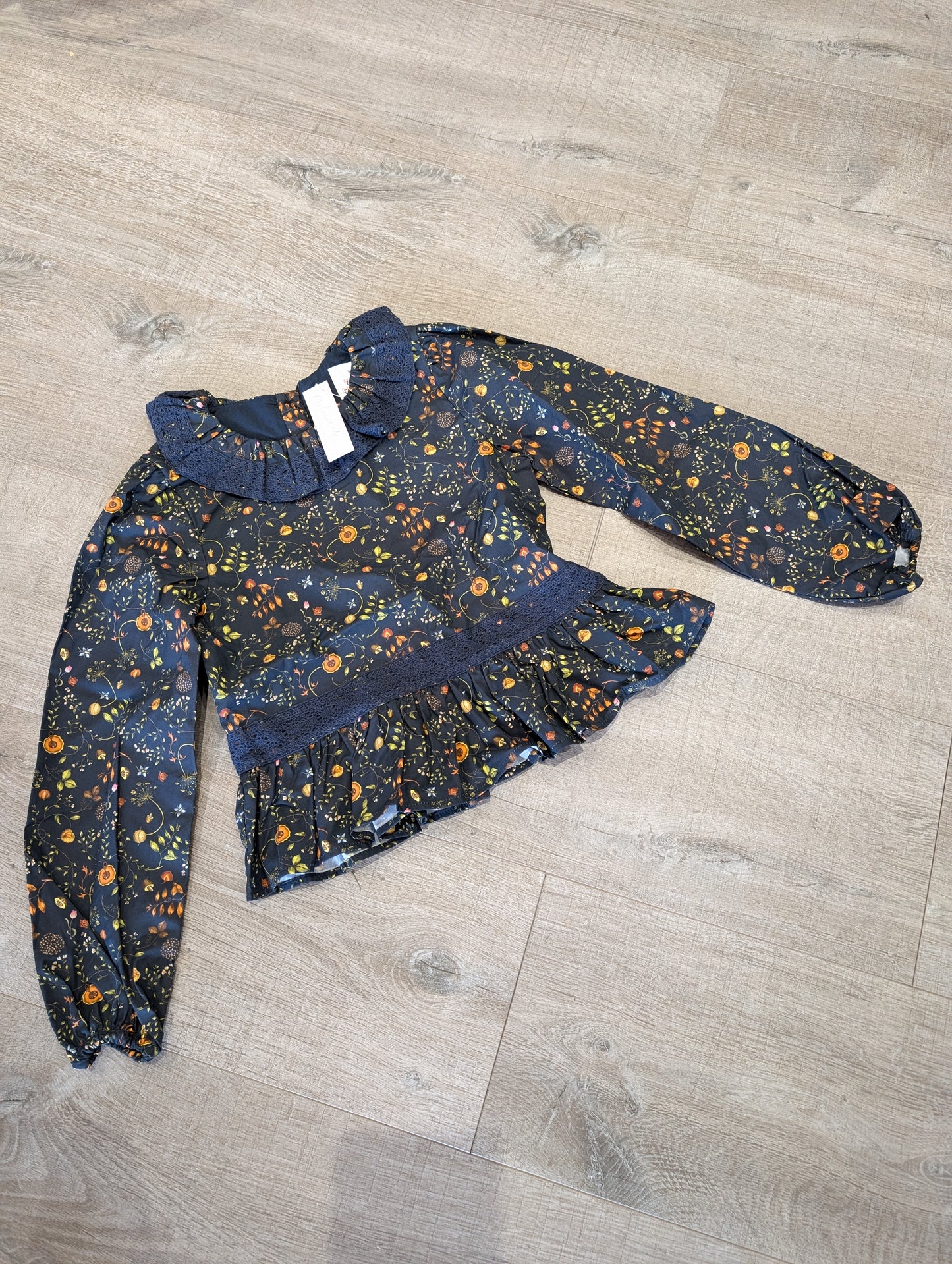 2501004 The Middle Daughter Blouse 9-10yrs