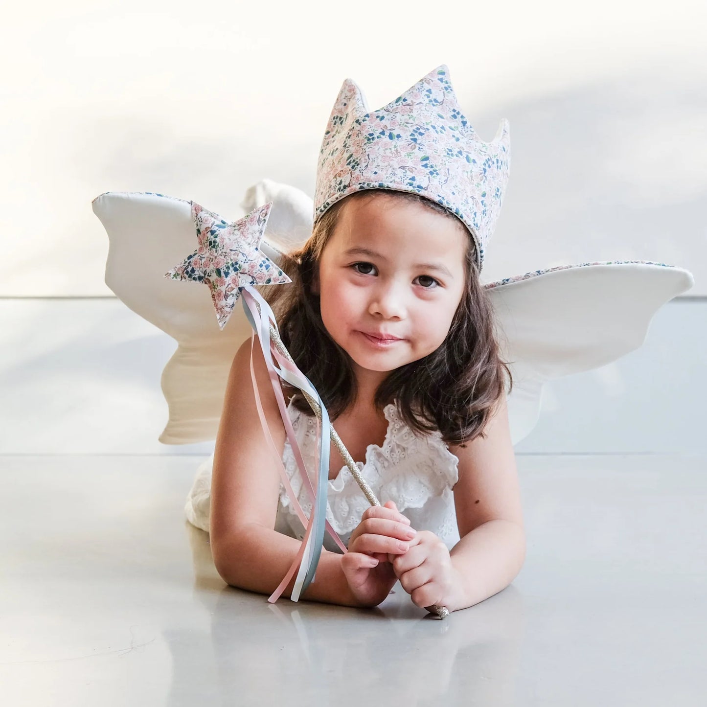 Mimi & Lula Floral Wand