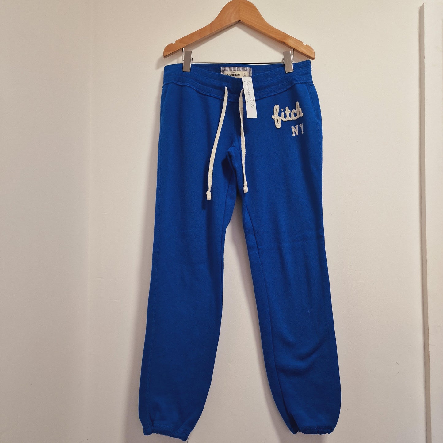 8100911 Abercrombie Joggers 11-12yrs
