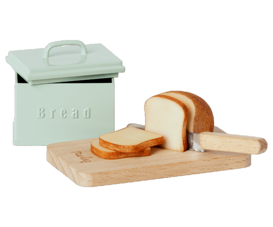 Maileg Miniature Bread Box w. Cutting Board & Knife
