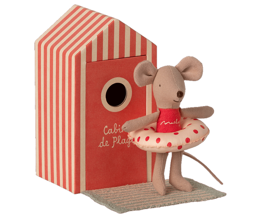 Maileg Beach Mice, Little Sister in Cabin de Plage