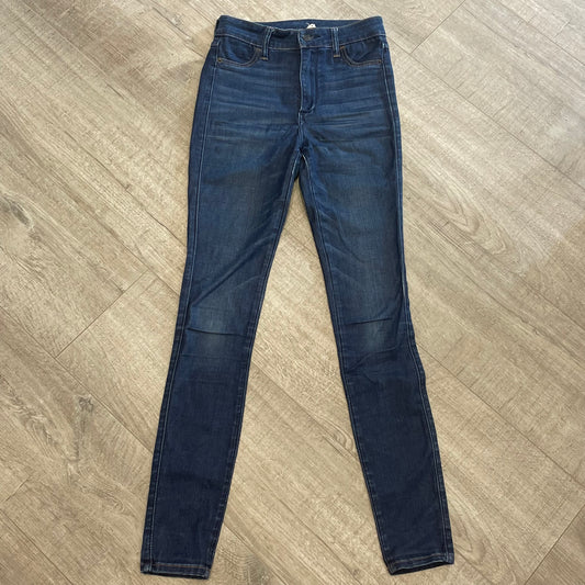 8100959 Hollister Jeans 26R