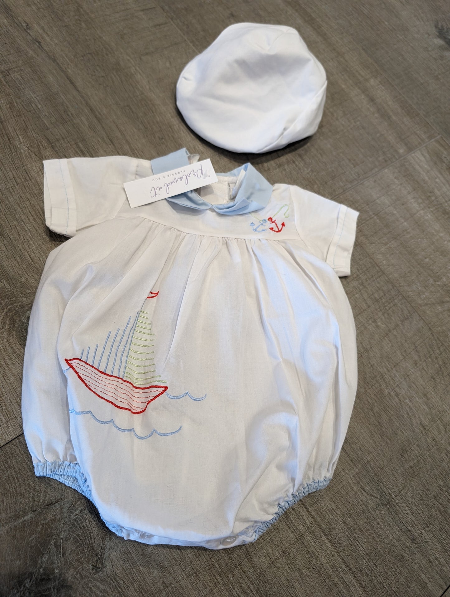 8431024 Spanish Romper & Hat 6mths