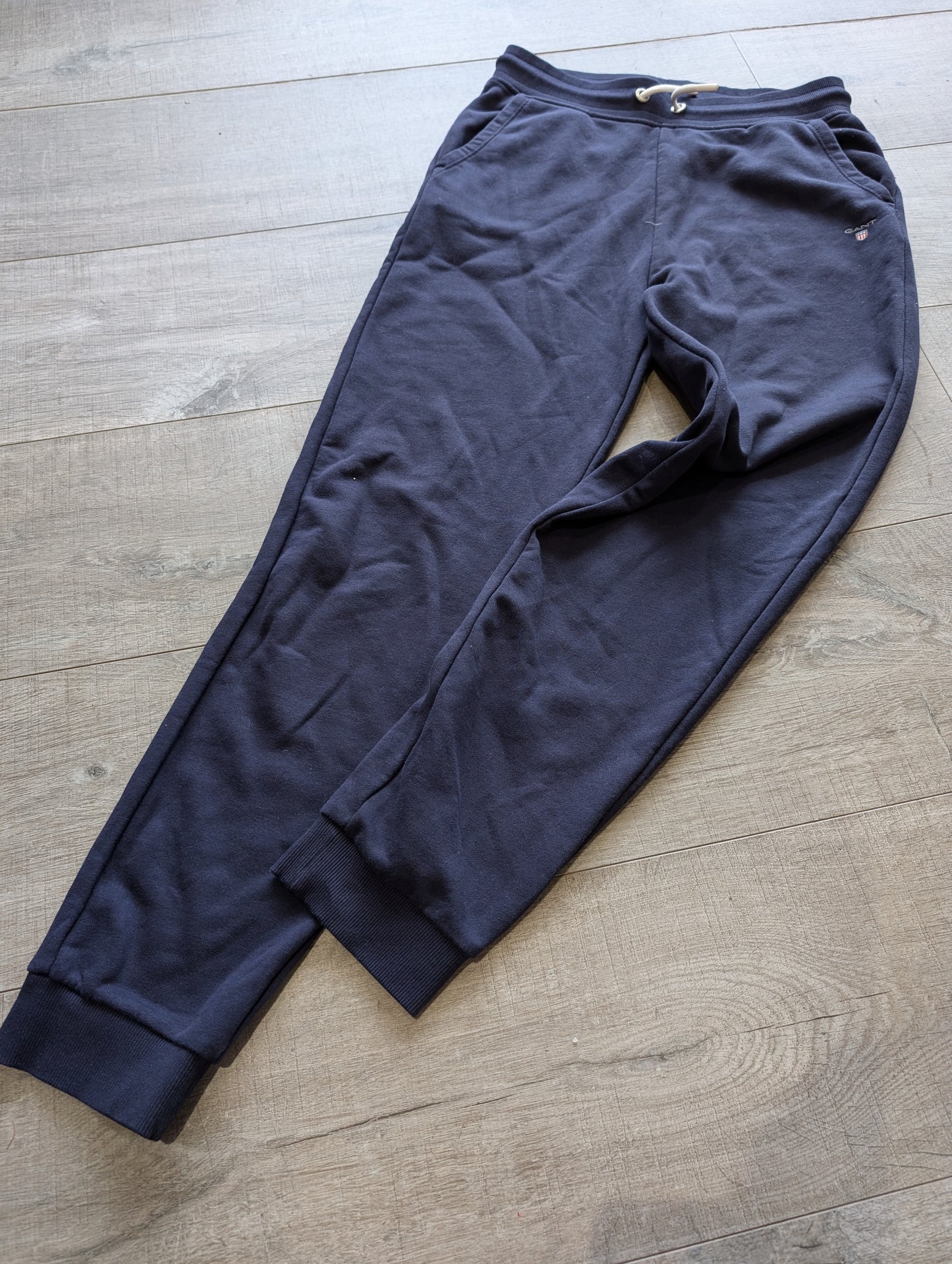 8381017 Gant Joggers 15yrs