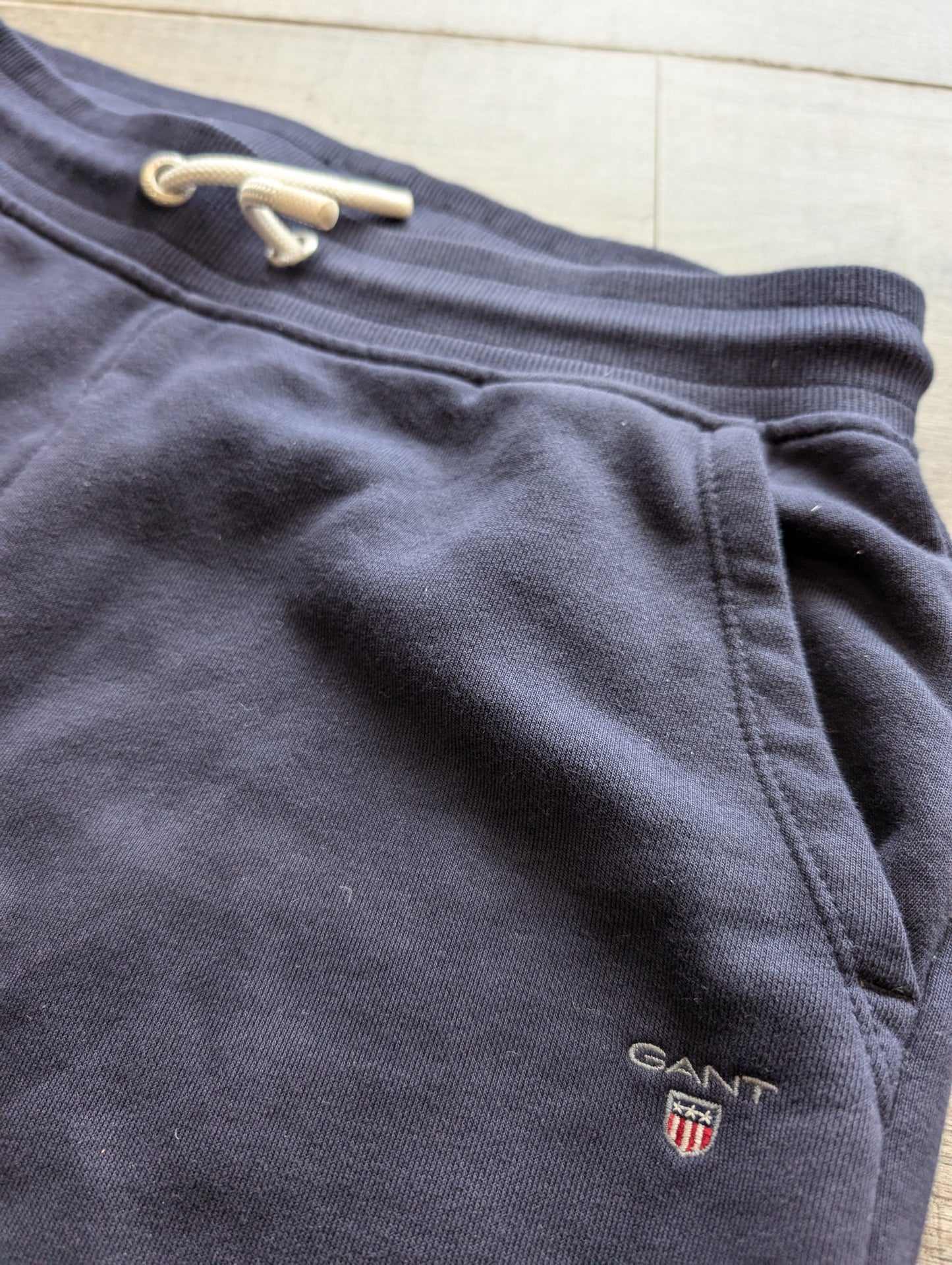 8381017 Gant Joggers 15yrs