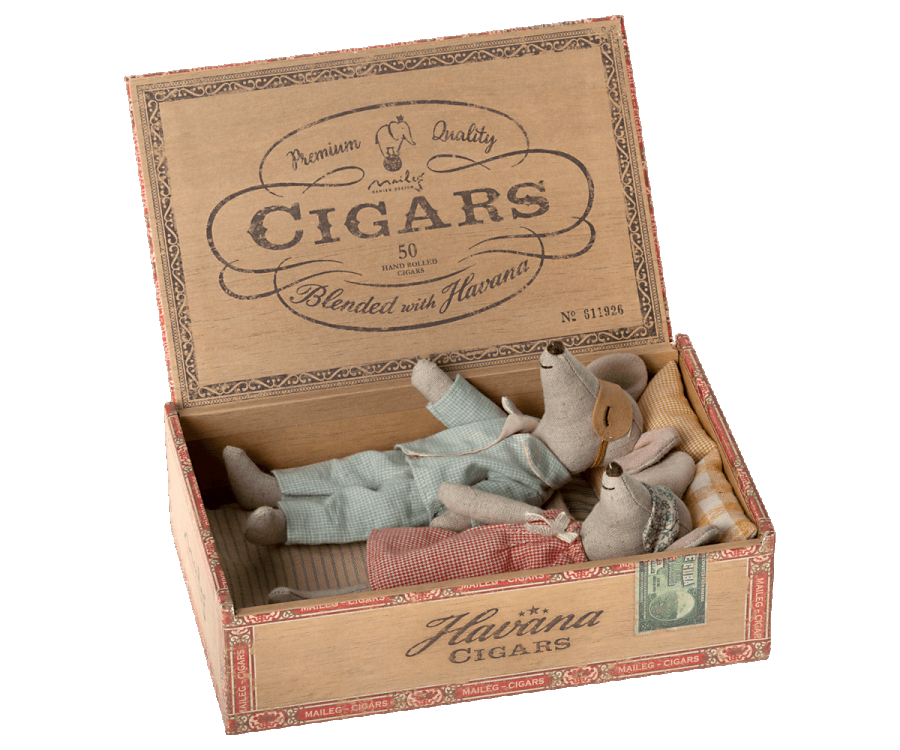 Maileg Mum & Dad Mice in Cigar Box