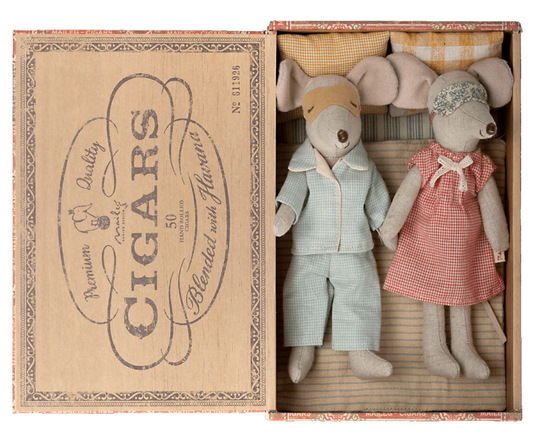 Maileg Mum & Dad Mice in Cigar Box